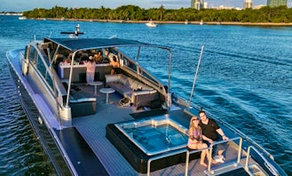 95ft Leopard Power Mega Yacht W/Jaccuzi and Club (2022 Renovation) in North Bay Village, Florida