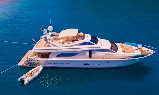 Ferretti 810 Rph Ultra Luxurious Yacht Charter in Göcek, Fethiye