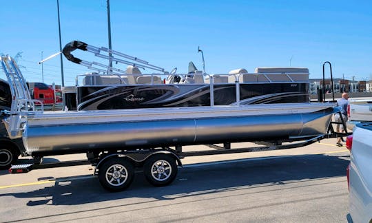Qwest 822 Lani Pontoon for Rent in Lake Ray Roberts State Park Isle du Bois, Texas