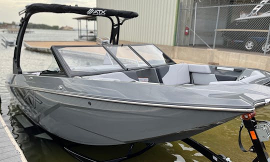 Barco de surf ATX Type-S 2022 para alugar no Lago Travis