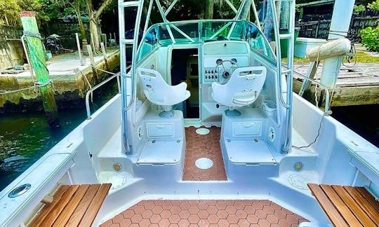 Proline 27ft Center Console With Professional Sound in Miami!!