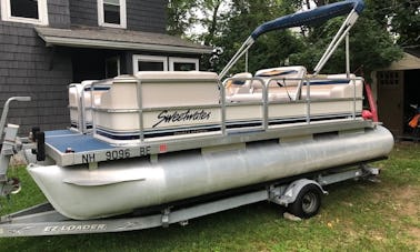 18ft Godfrey Sweetwater Pontoon Rental in Wilmington