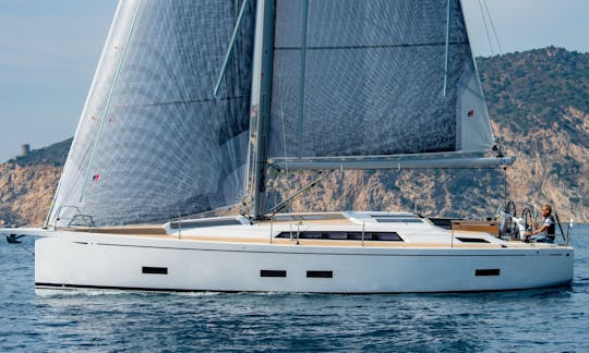 Luxury Italian Sailing Yacht on the Puget Sound — Seattle