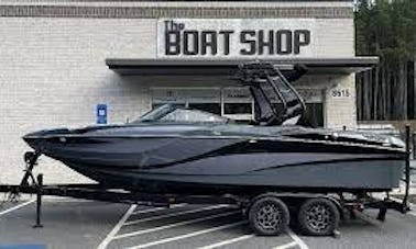 14 person Wakeboard/wakesurf boat