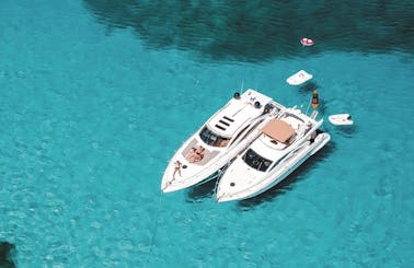 Charter the ''Ten Life'' Azimut 50 fly Bridge Motor Yacht in Eivissa, Illes Balears