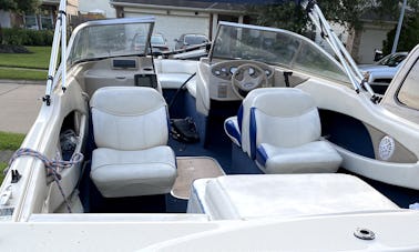 Bayliner Capri Bowrider en alquiler en Lilburn