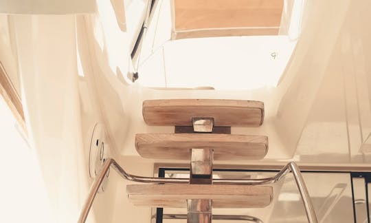 Azimut Flybridge 50ft Motor Yacht for rental in Monaco 🇲🇨 💎
