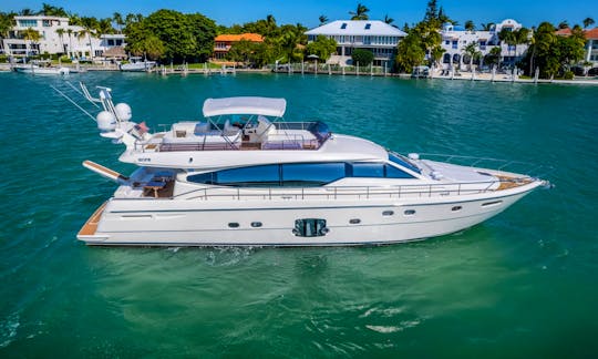 70FT Ferretti Yacht Available In Miami for up to 13 peoples