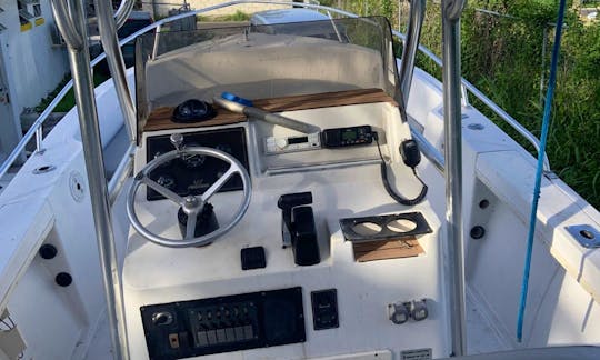 22ft Mako Center Console Snorkeling and Fishing Charter in Nassau Bahamas!