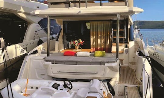 ''Good waves only'' Absolute 52 Fly Motor Yacht Rental in Eivissa, Illes Balears