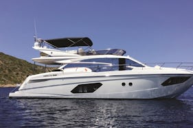 ''Good waves only'' Absolute 52 Fly Motor Yacht Rental in Eivissa, Illes Balears