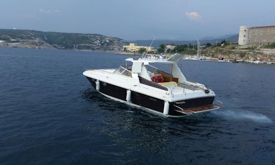 Primatist 42 Hard Top Motor Yacht for rent in Hvar