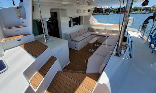 Luxurious 44' Sailing Yacht