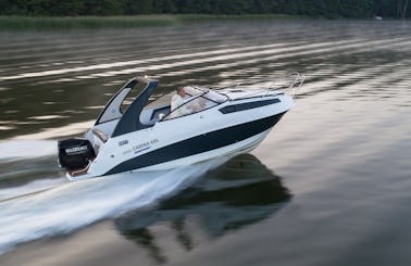 Massiv 695 Cabin 175 km Powerboat for rent in Gdynia