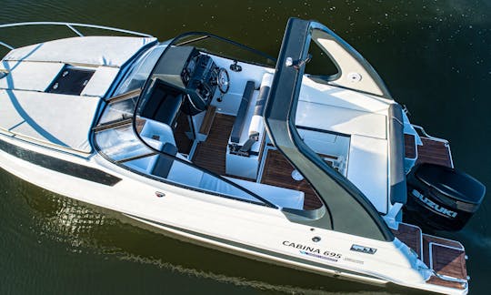 Massiv 695 Cabin 175 km Powerboat for rent in Gdynia