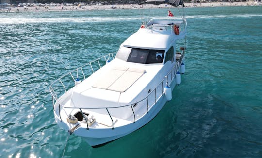 Luxury Motor Yacht Chater   of Antalya Province - 12 People Capacity