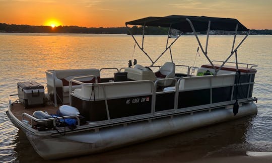 Swim, Party, Cruise and Enjoy a Day on a Tritoon on Lake Norman!