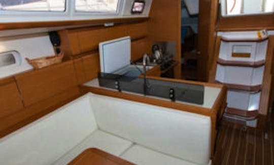 Jeanneau 379 Sailing Yacht Charter in Il-Kalkara