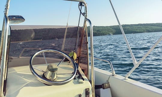 15ft Cantieri Sidra Boat Rental in Portoroz