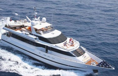 ''Heartbeat of Life'' Heesen 92.6 Power Mega Yacht Rental in Eivissa