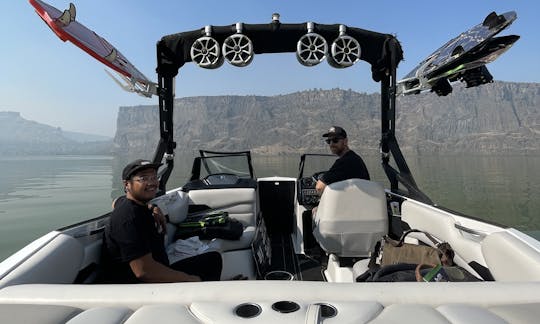 Bateau de wakesurf ! Bateau de wakeboard/wakesurf Axis A22 2016 (Capitaine)