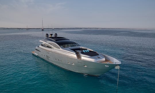 Pershing 90 Power Mega Yacht Rental in Eivissa, Illes Balears