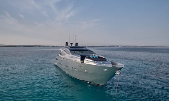 Pershing 90 Power Mega Yacht Rental in Eivissa, Illes Balears