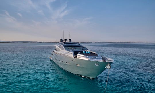 Pershing 90 Power Mega Yacht Rental in Eivissa, Illes Balears