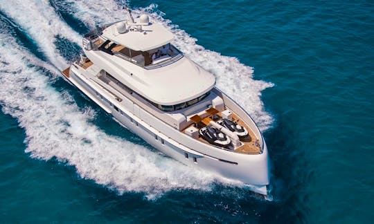 ''Sea Story'' Vanquish  82 Power Mega Yacht Rental in Eivissa, Illes Balears