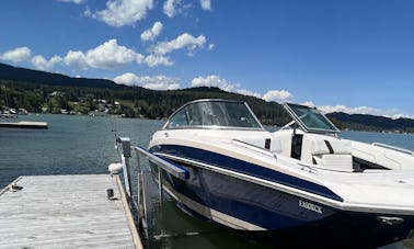 24’ Regal Fasdeck Powerboat for Rental in Somers