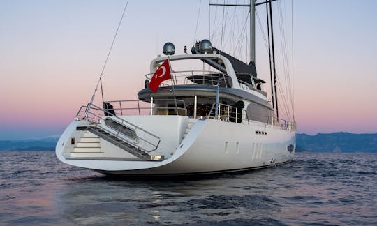 131ft Luxury Sailing Mega Yacht with 5 Cabins  - platin yachting