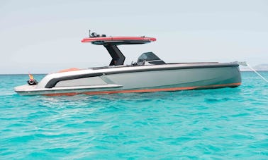 ''Caja Tres'' Vanquish VQ40 Motor Yacht Rental in Eivissa, Illes Balears