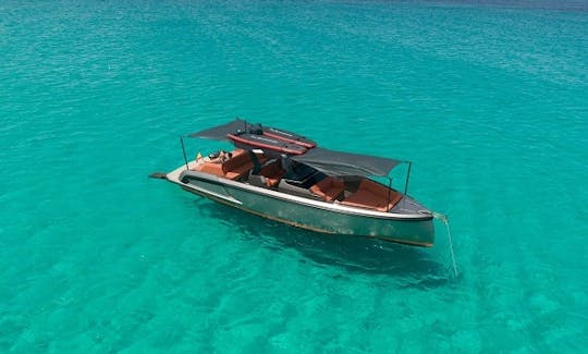 Location de yacht à moteur « Caja Tres » Vanquish VQ40 à Eivissa, Îles Baléares