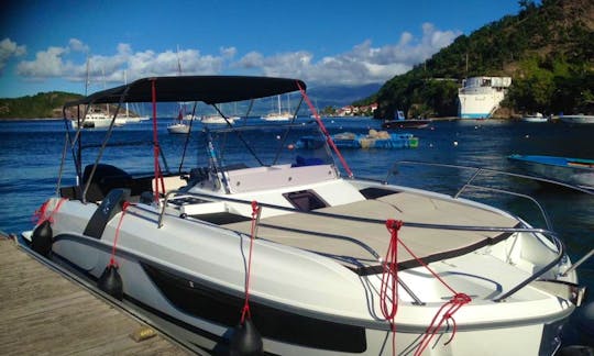 Bénéteau Flyer 7.7 Motor Yacht Rental in Pointe-à-Pitre, Guadeloupe