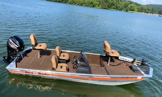 BassTracker Fishing Boat Humminbird MinnKota Mercury 4-Stroke Rental in Guntersville, Alabama