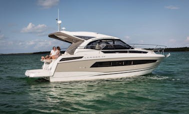 33' Jeanneau Leader Motor Yacht Available In Miami Beach, Florida