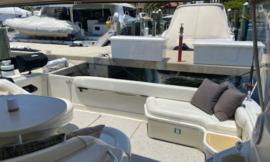 53' Sea Ray Luxury Motor Yacht Rental in Hollywood, Florida
