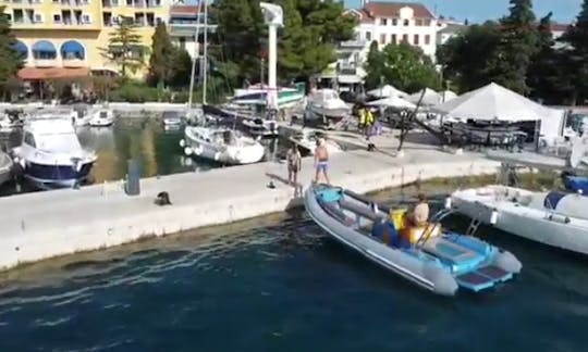 Lancha pequeña Elan Pasara en alquiler en Selce, Crikvenica