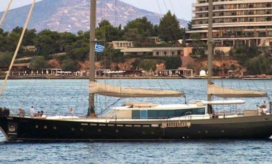 Superyacht Deluxe Gulet Charter for 10 people in Muğla