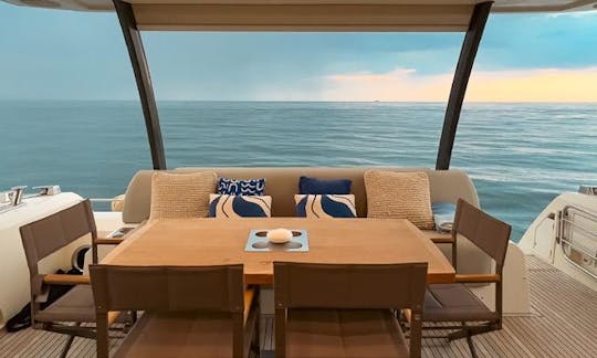 Alugue o Prestige Magnifique Male de 68 pés em Mônaco 🇲🇨 com serviço de concierge!