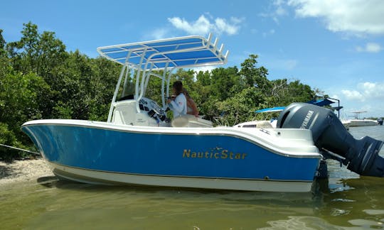 Rent the 21' Nautic Star Center Console!