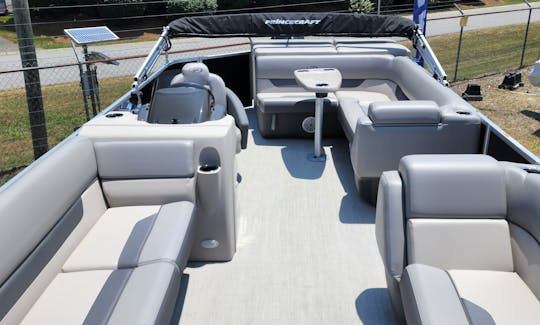 2022 21ft Princecraft Vectra Pontoon for Rent on Mtn Island Lake!