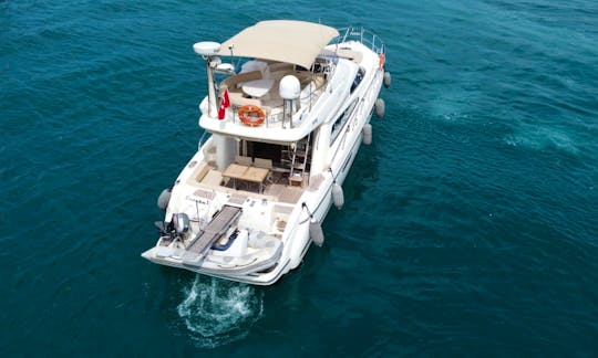 Motor Yacht Charter fits up to 10 people in Muğla