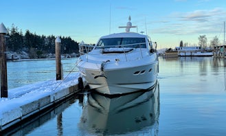Luxury cruising on Lake Washington, Lake Union and more with Sea Ray 510 Sundancer Yacht