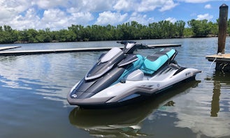 Fun for everyone in Hollywood | Rent our 2022 Yamaha FX HO Jet Ski!!