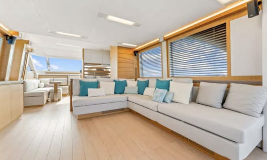 76 pés Super iate de luxo Monte Carlo em Newport Beach, Califórnia