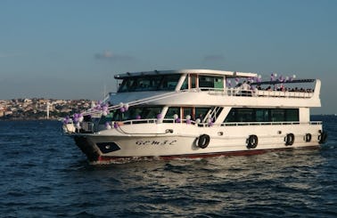 Luxury Passenger Boat for 120 People in İstanbul