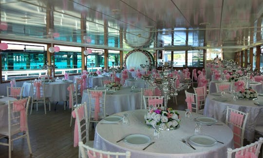 Luxury Passenger Boat for 120 People in İstanbul