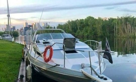 Toronto Skyline Cruises 32' Boat in Toronto Available for Private Bookings and Parties