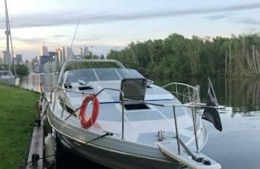 Toronto Skyline Cruises 32' Motor Yacht in Toronto Available for Private Bookings and Parties
